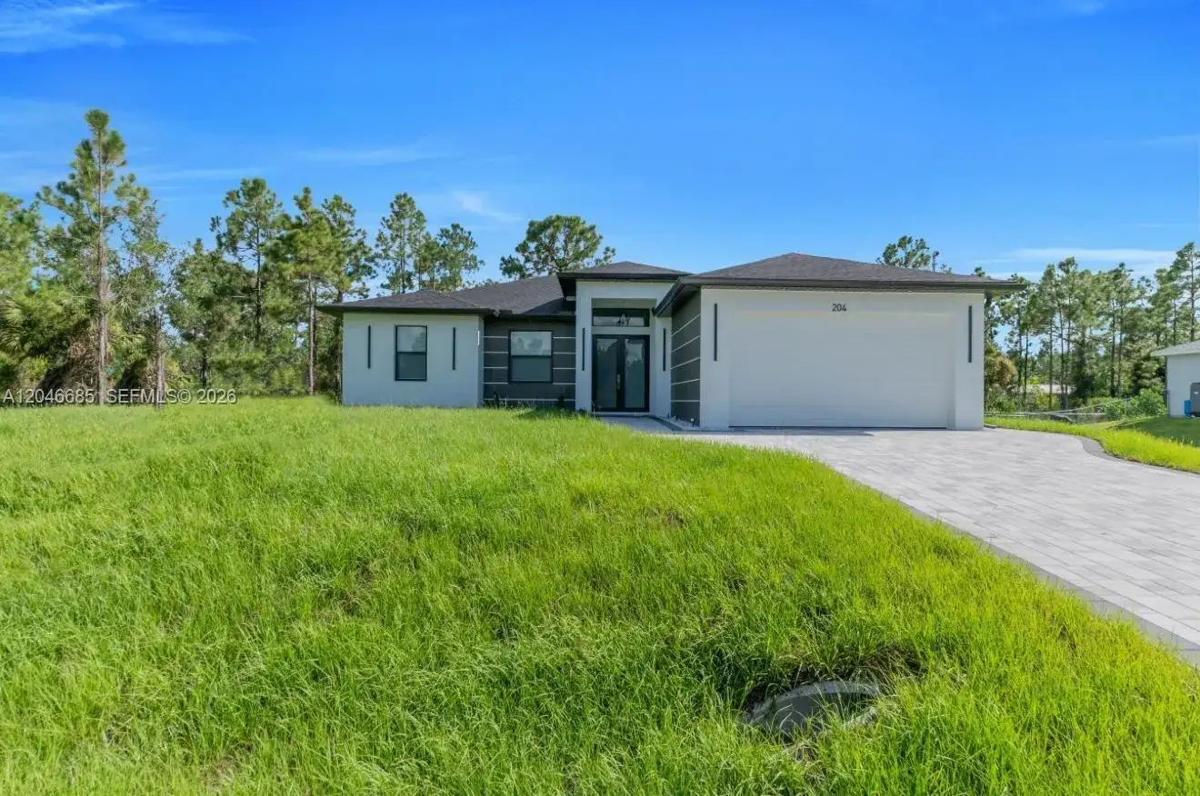 204 E 10th St, Lehigh Acres FL 33972 photo 4