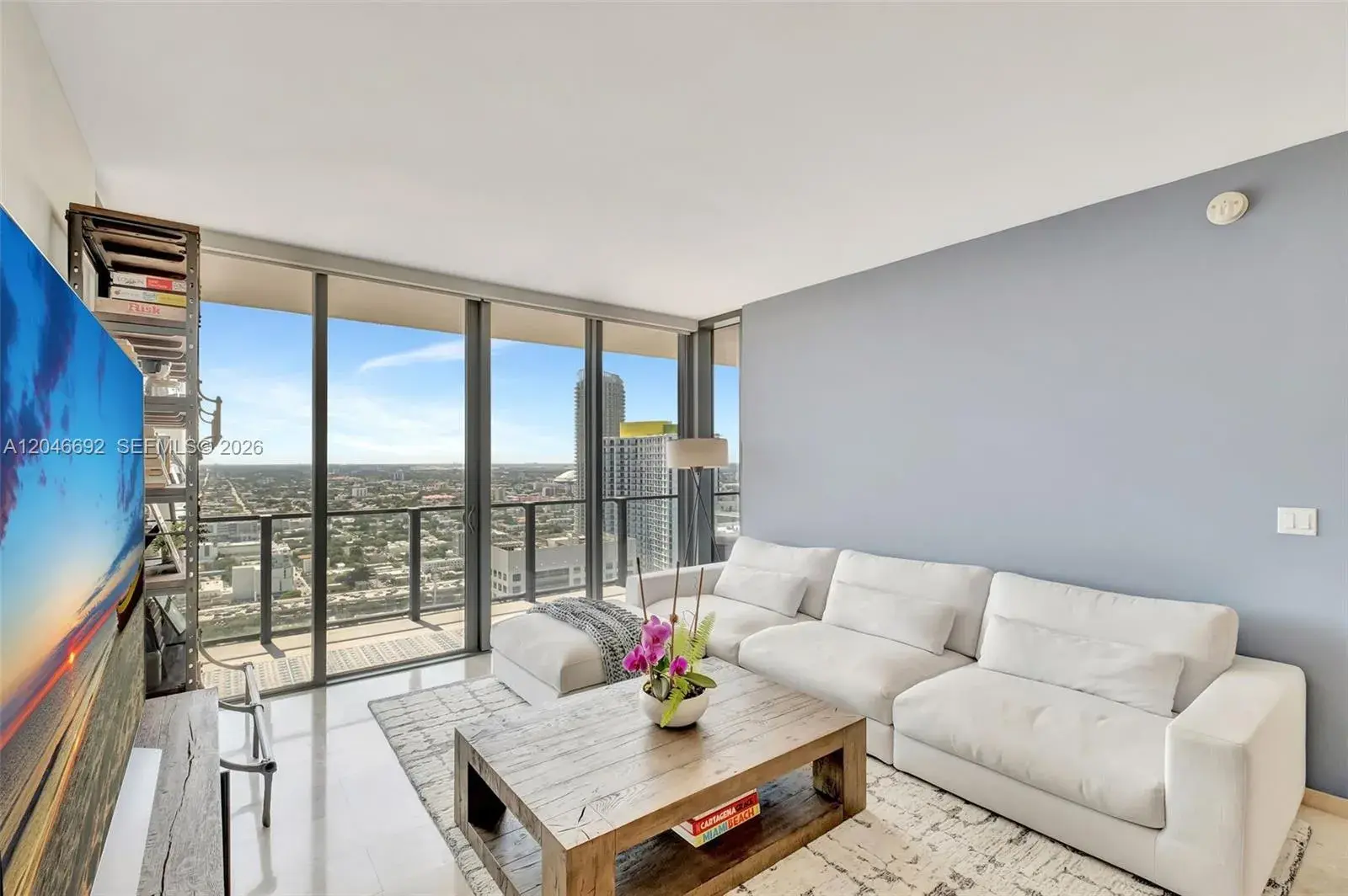88 SW 7th St # 3604, Miami FL 33130