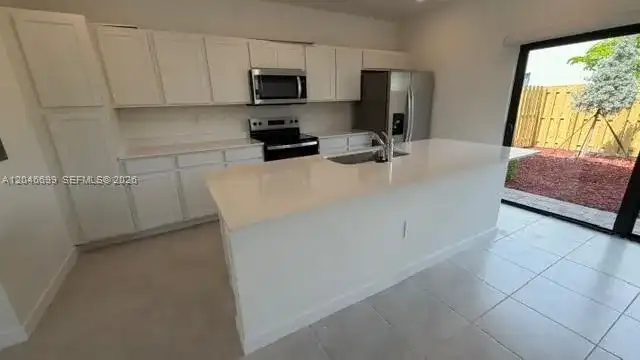 1302 NE 4th Ave # 0, Florida City FL 33034