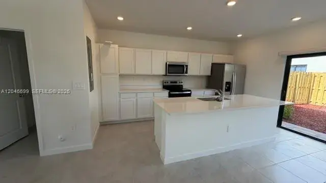 1302 NE 4th Ave # 0, Florida City FL 33034