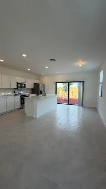 1302 NE 4th Ave # 0, Florida City FL 33034
