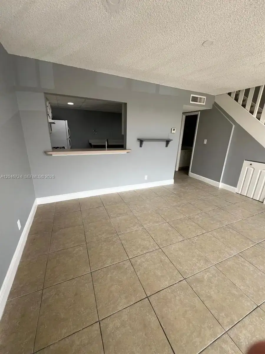 18051 NW 68th Ave # 204, Hialeah FL 33015 photo 5