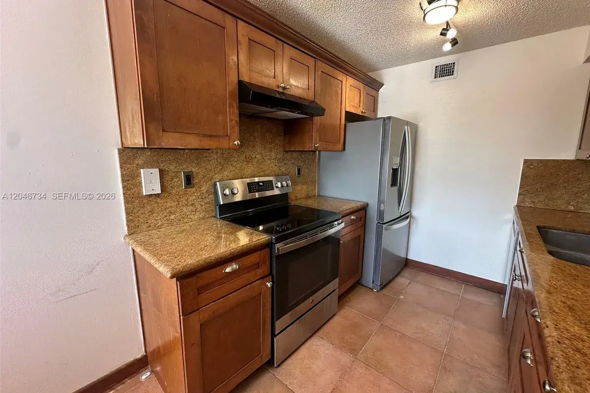 4990 NW 97th Pl # 314, Doral FL 33178