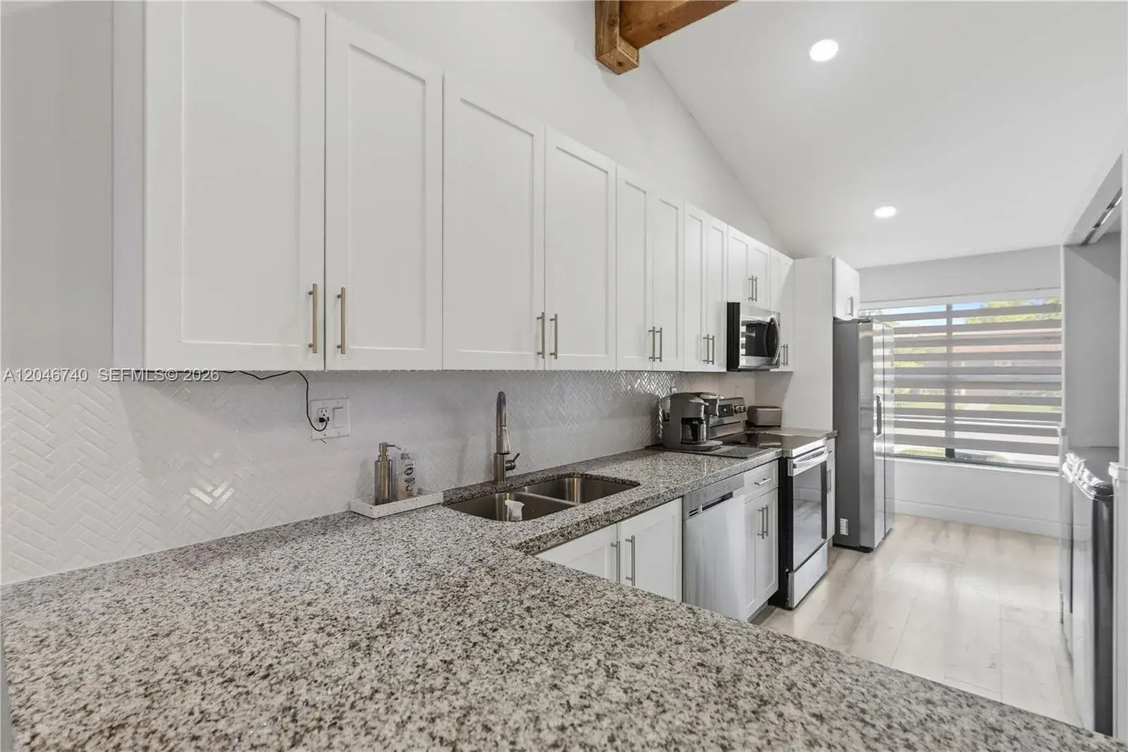 10311 Laurel Ct, Pembroke Pines FL 33026