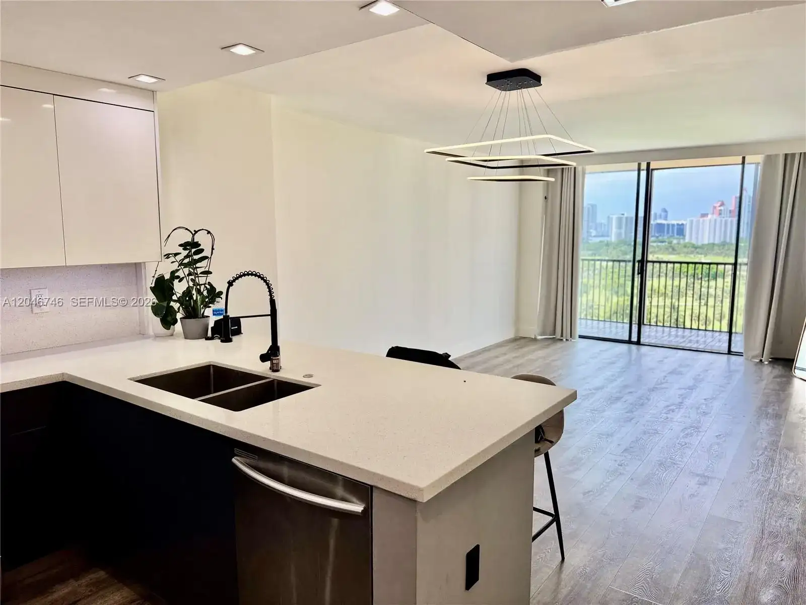 20379 W Country Club Dr # 1537, Aventura FL 33180 photo 4