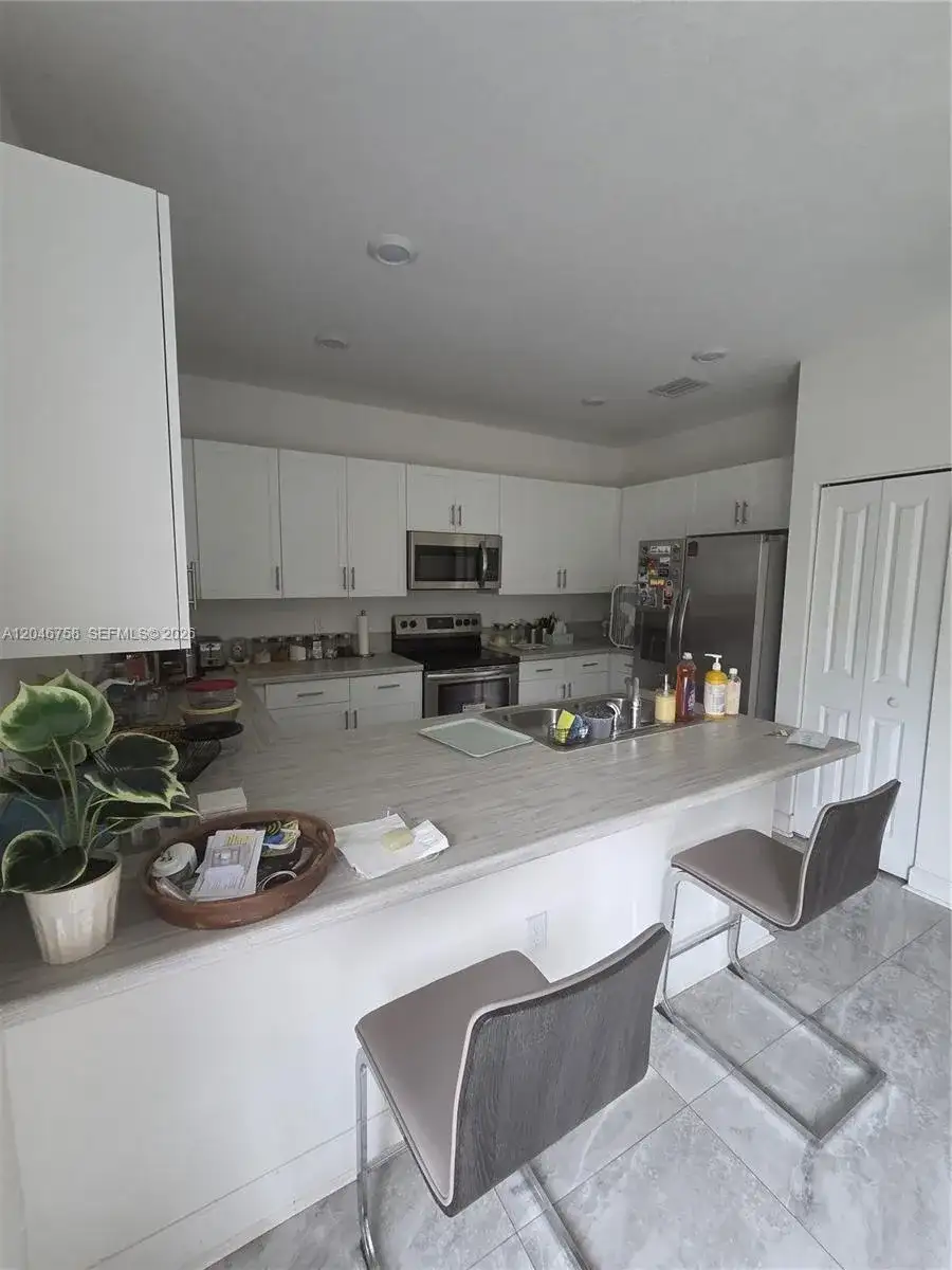 21124 NE 8th Ave # 211, Miami FL 33179 photo 5