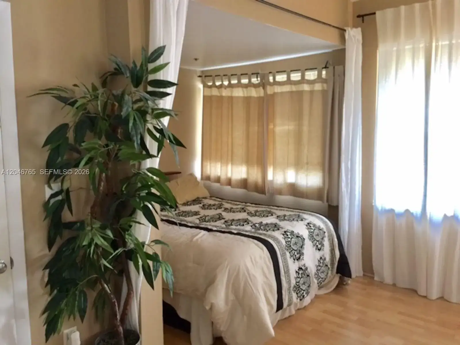 802 Euclid Ave # 201, Miami Beach FL 33139 photo 4