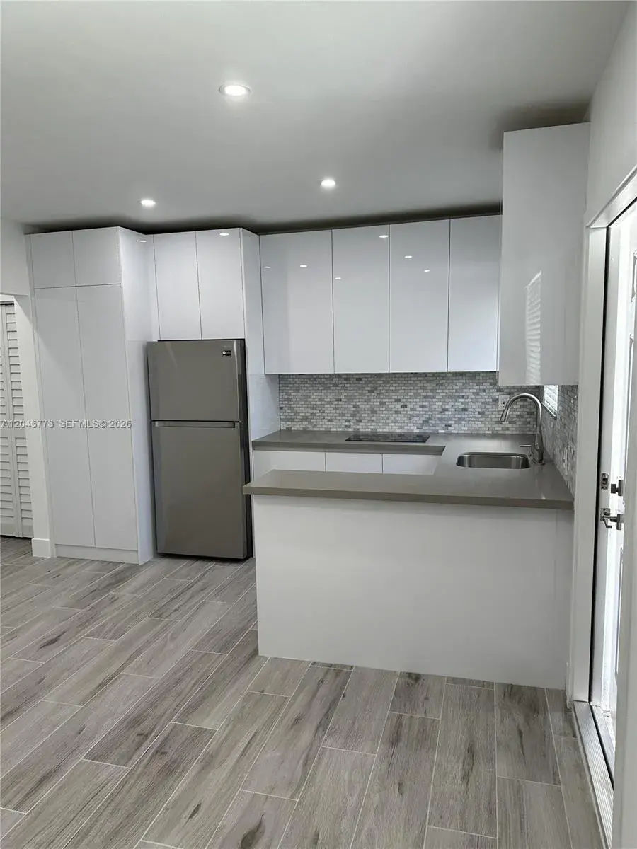 551 SW 57th Ave # 2, Miami FL 33144