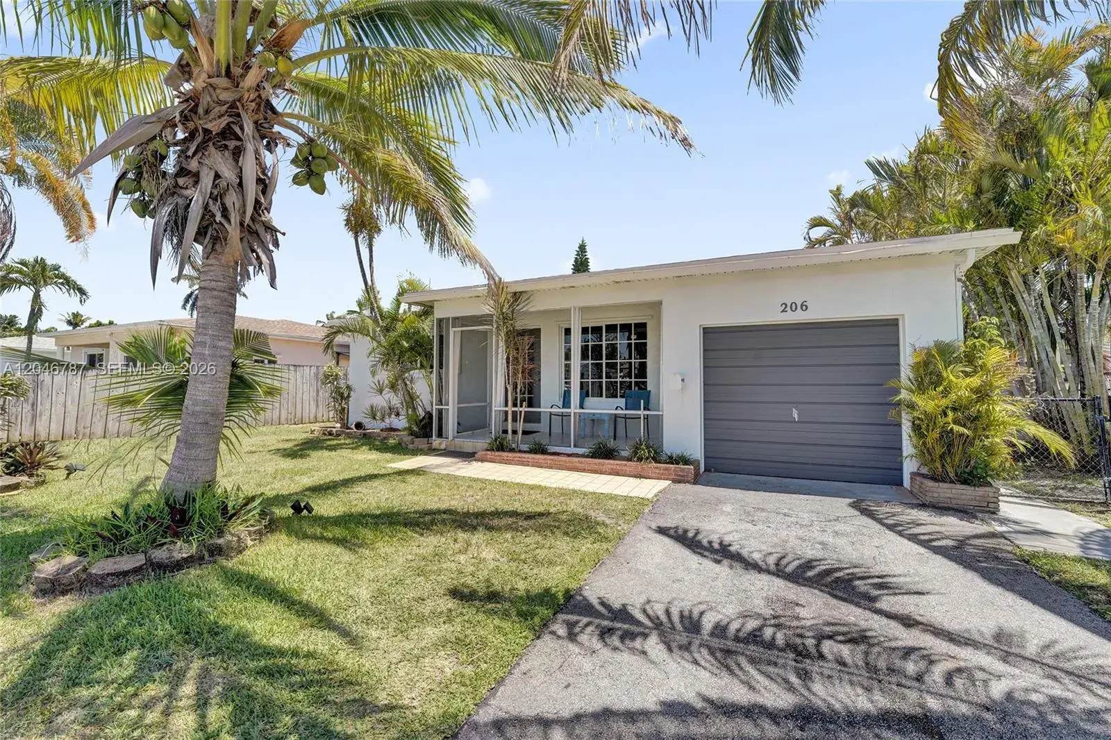 206 SE 3rd St, Dania Beach FL 33004