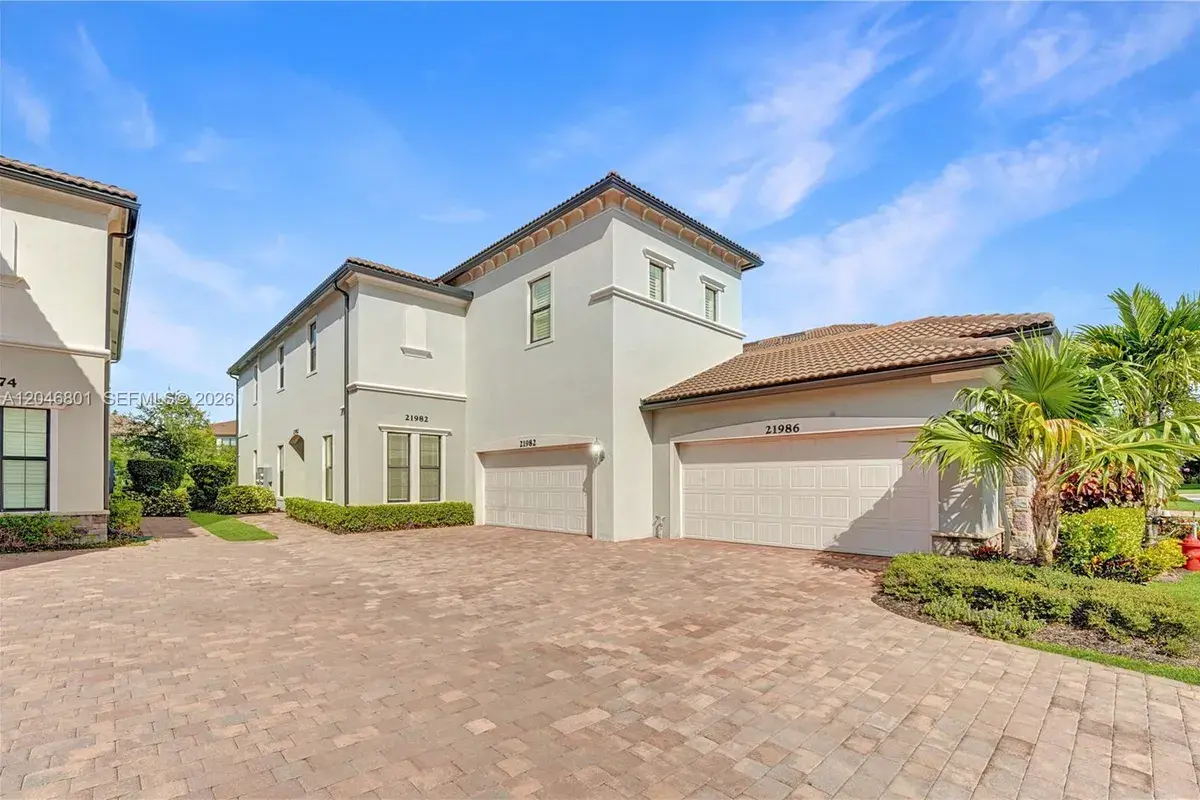 21982 Canadensis Cir # 101, Boca Raton FL 33428