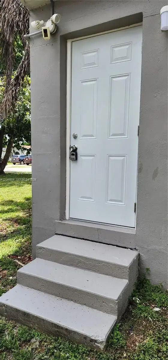 2214 N 25th Ave # 22161, Hollywood FL 33020 photo 3