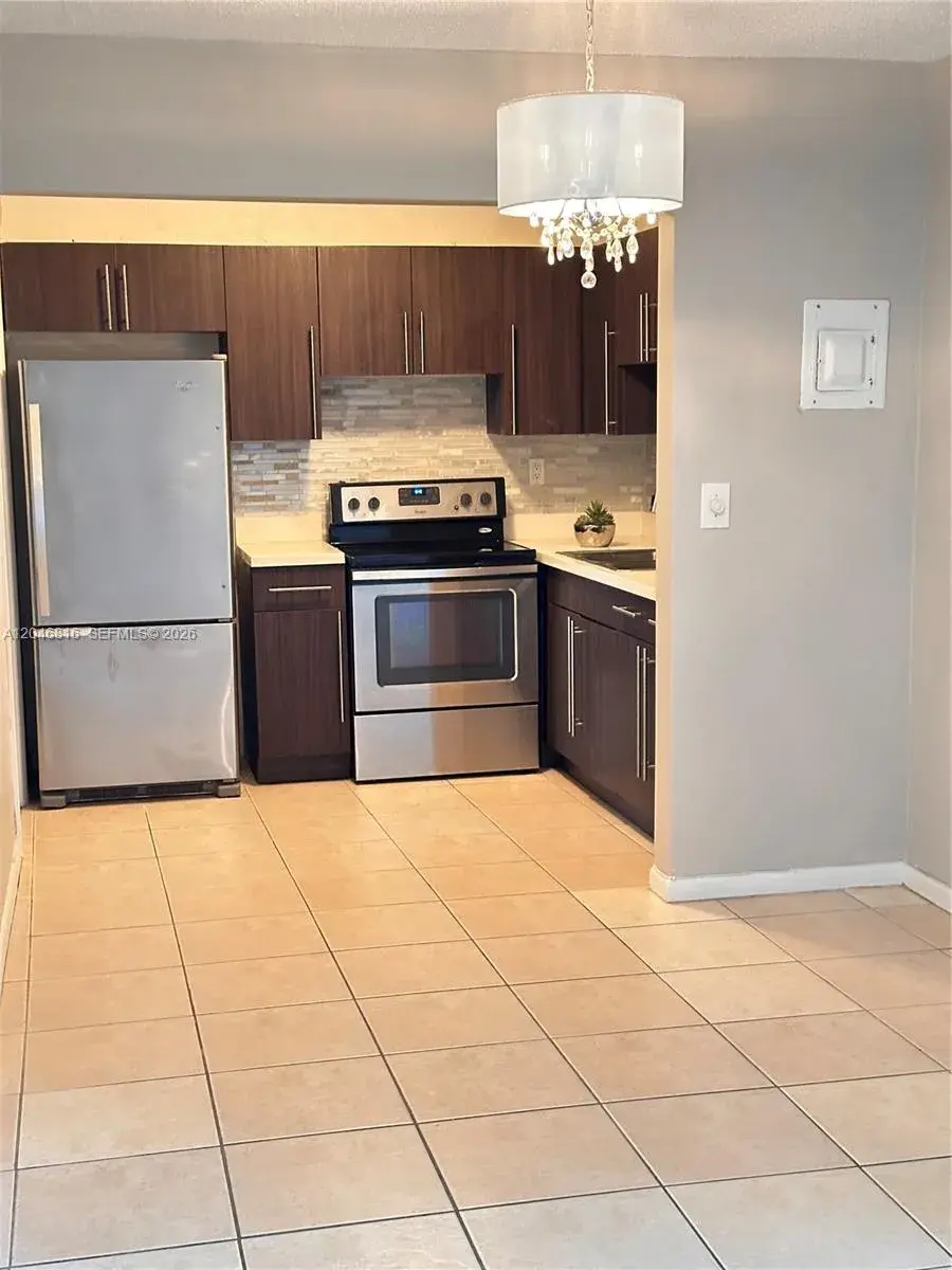 1720 Funston St # 203, Hollywood FL 33020