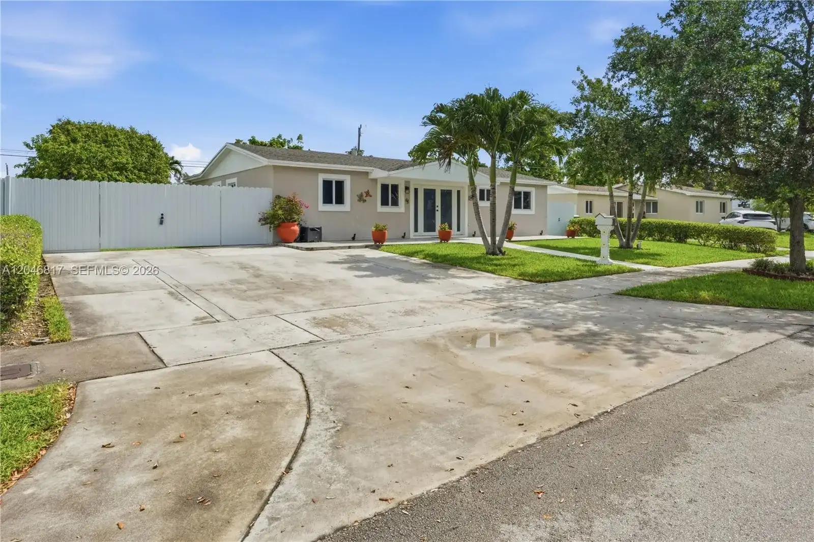 10451 SW 201st Ter, Cutler Bay FL 33189 photo 3