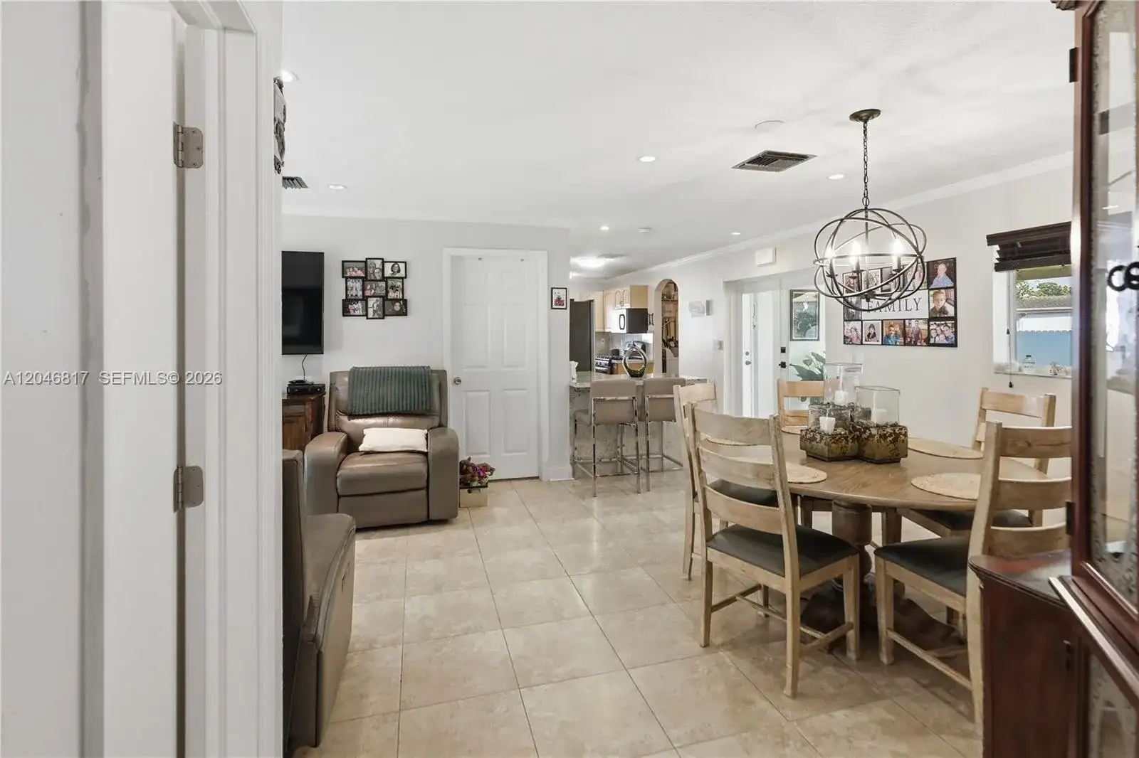 10451 SW 201st Ter, Cutler Bay FL 33189 photo 5