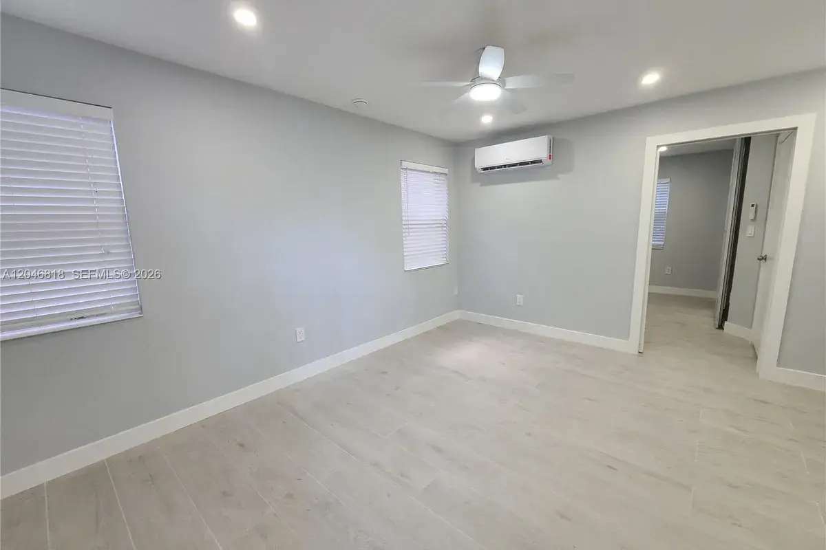 321 Hayes St # 3, Hollywood FL 33019
