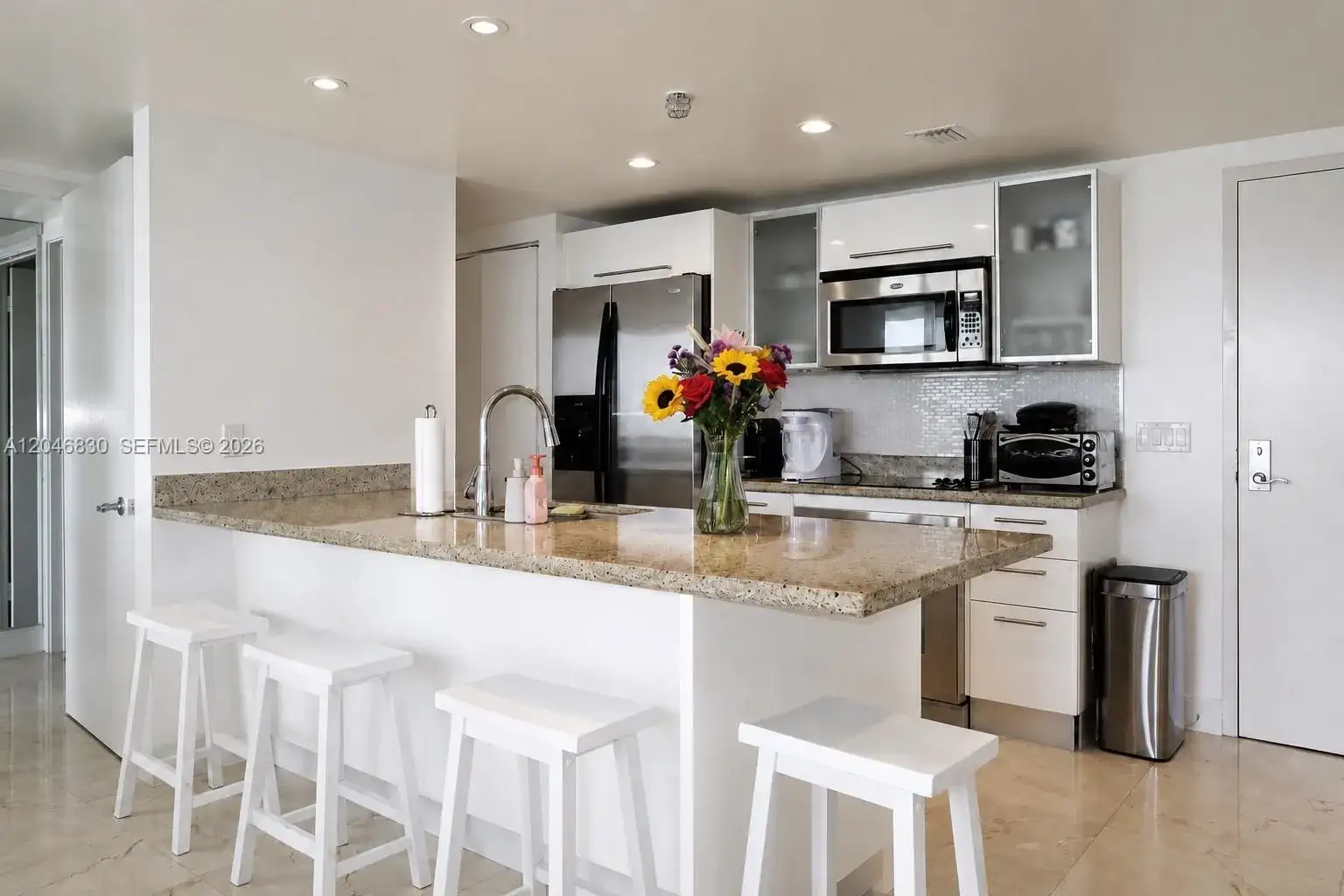 185 SW 7 ST # 3709, Miami FL 33130 photo 3