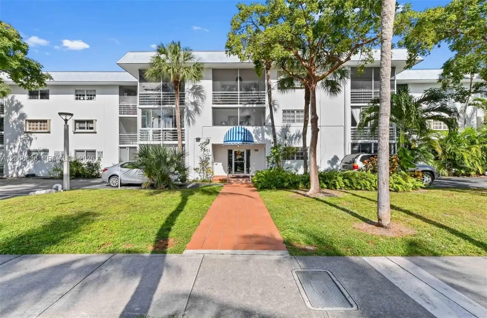 251 Galen Dr # 302, Key Biscayne FL 33149