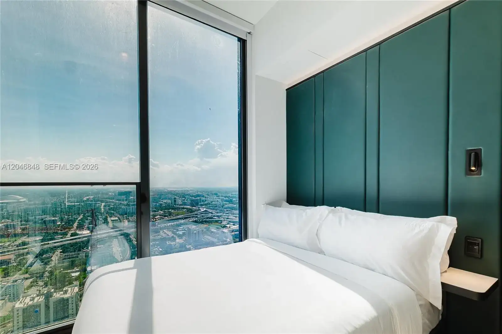 20 NE 11th st # 4807B, Miami FL 33132 photo 3