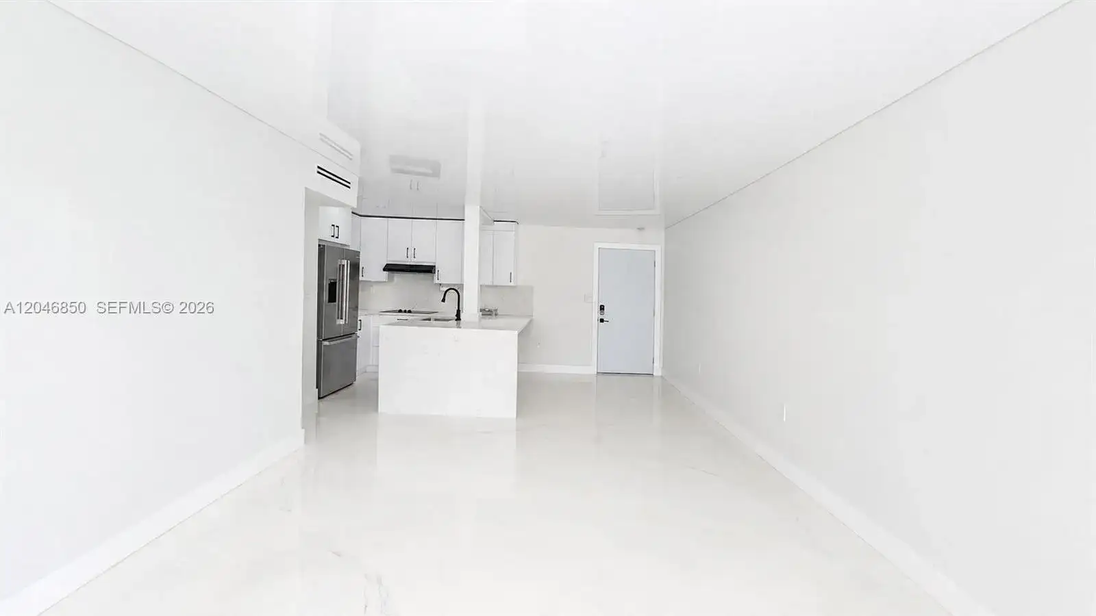 9682 Fontainebleau Blvd # 203, Miami FL 33172 photo 4