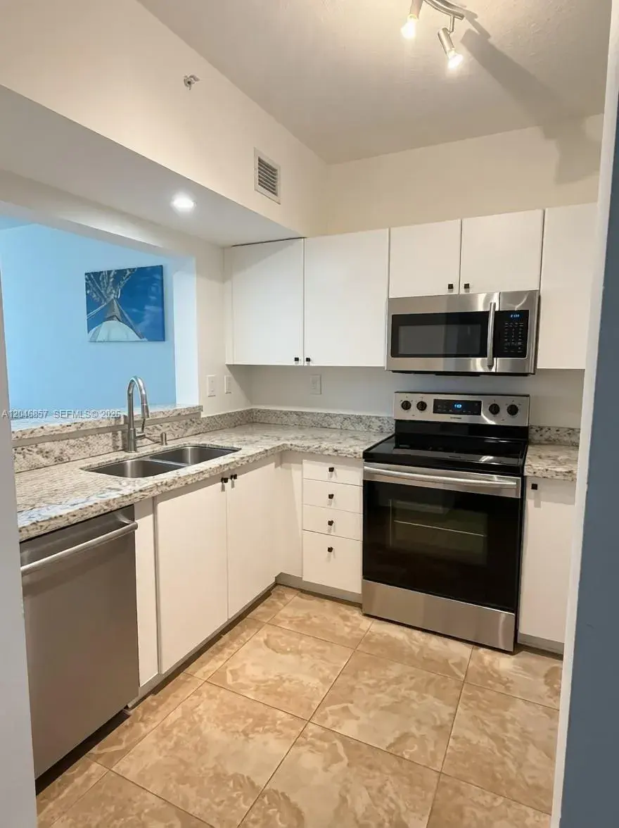 3020 NE 32nd Ave # 615, Fort Lauderdale FL 33308