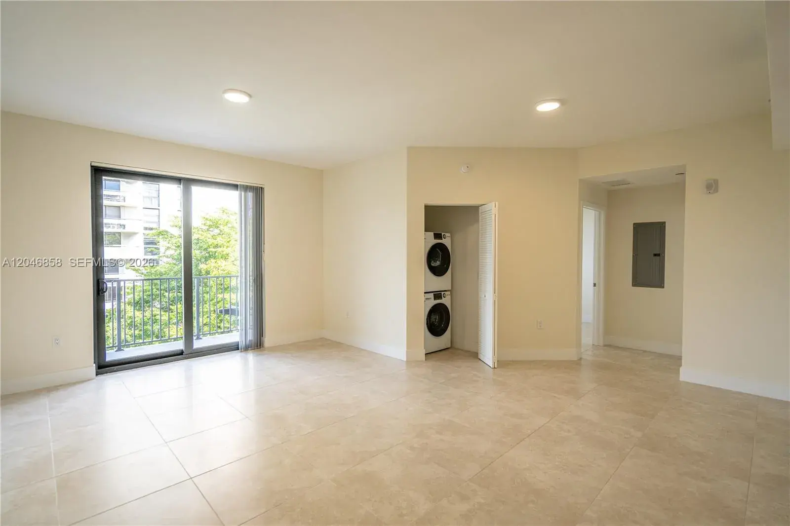 1091 Galiano St # 404, Coral Gables FL 33134