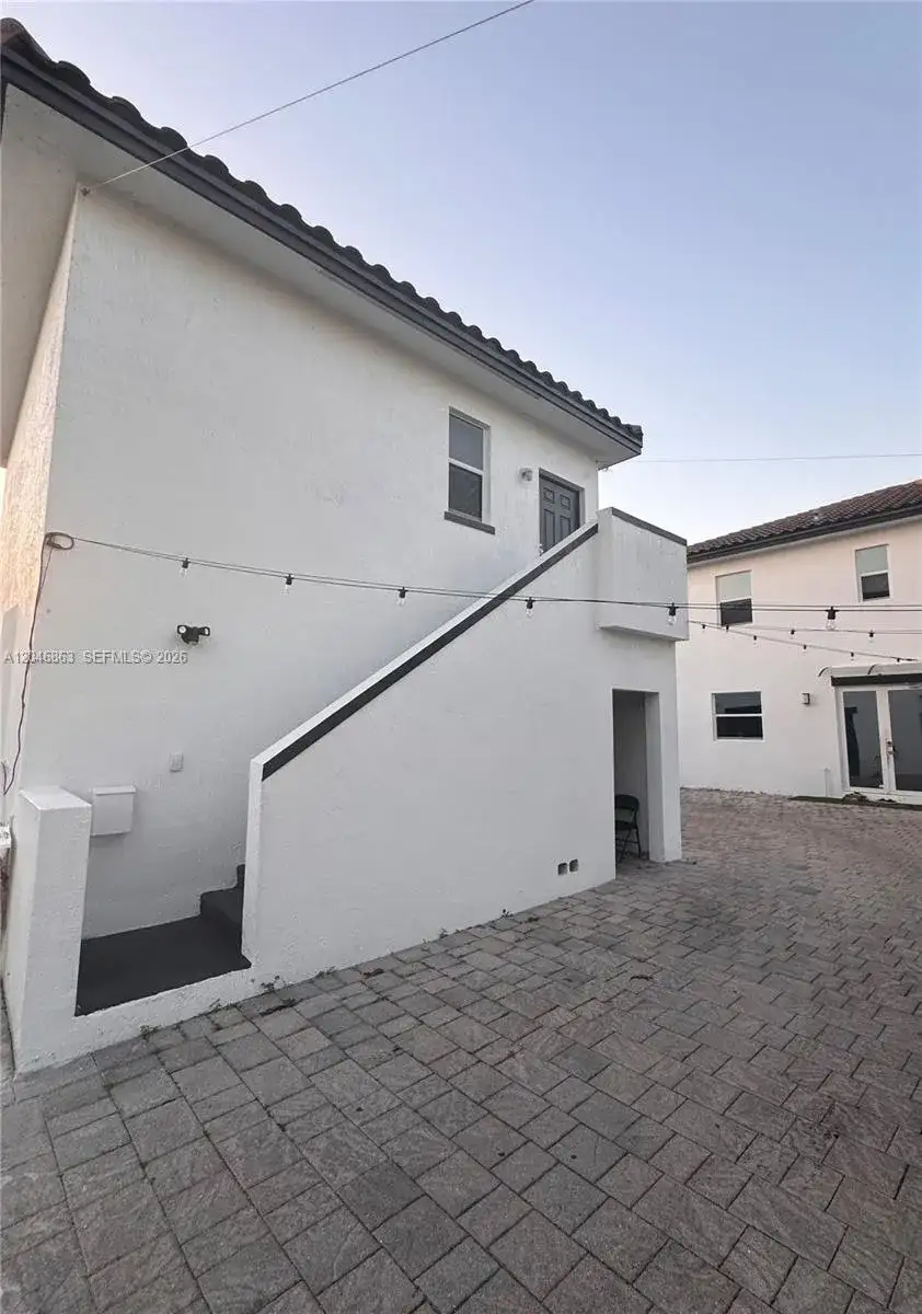16934 SW 92nd St Cir, Miami FL 33196 photo 3