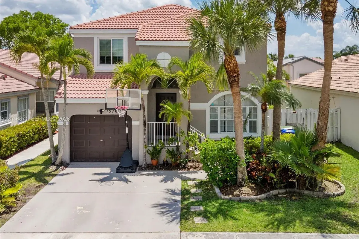 15760 NW 16th Ct # 15760, Pembroke Pines FL 33028