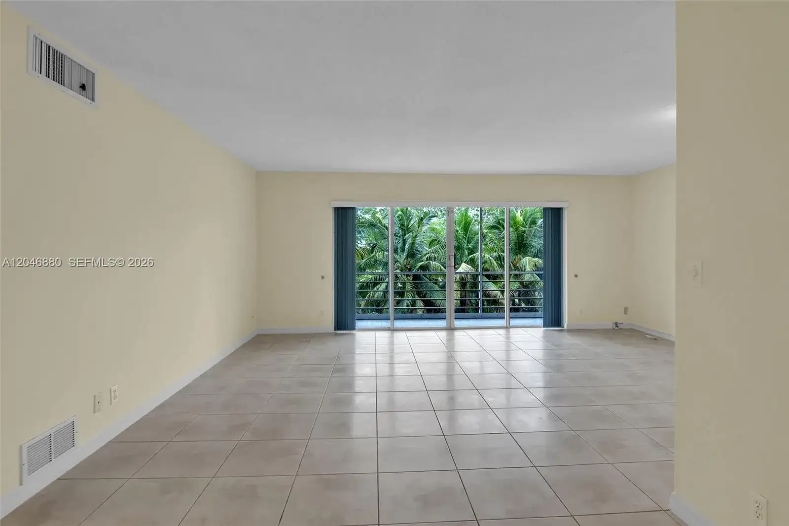 1000 NE 14th Ave # 503, Hallandale Beach FL 33009 photo 2