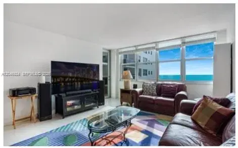 6039 Collins Ave # 619, Miami Beach FL 33140