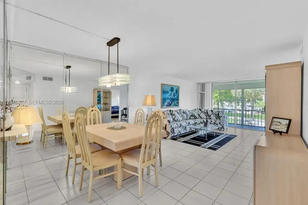 671 S Hollybrook Dr # 209, Pembroke Pines FL 33025 photo 3