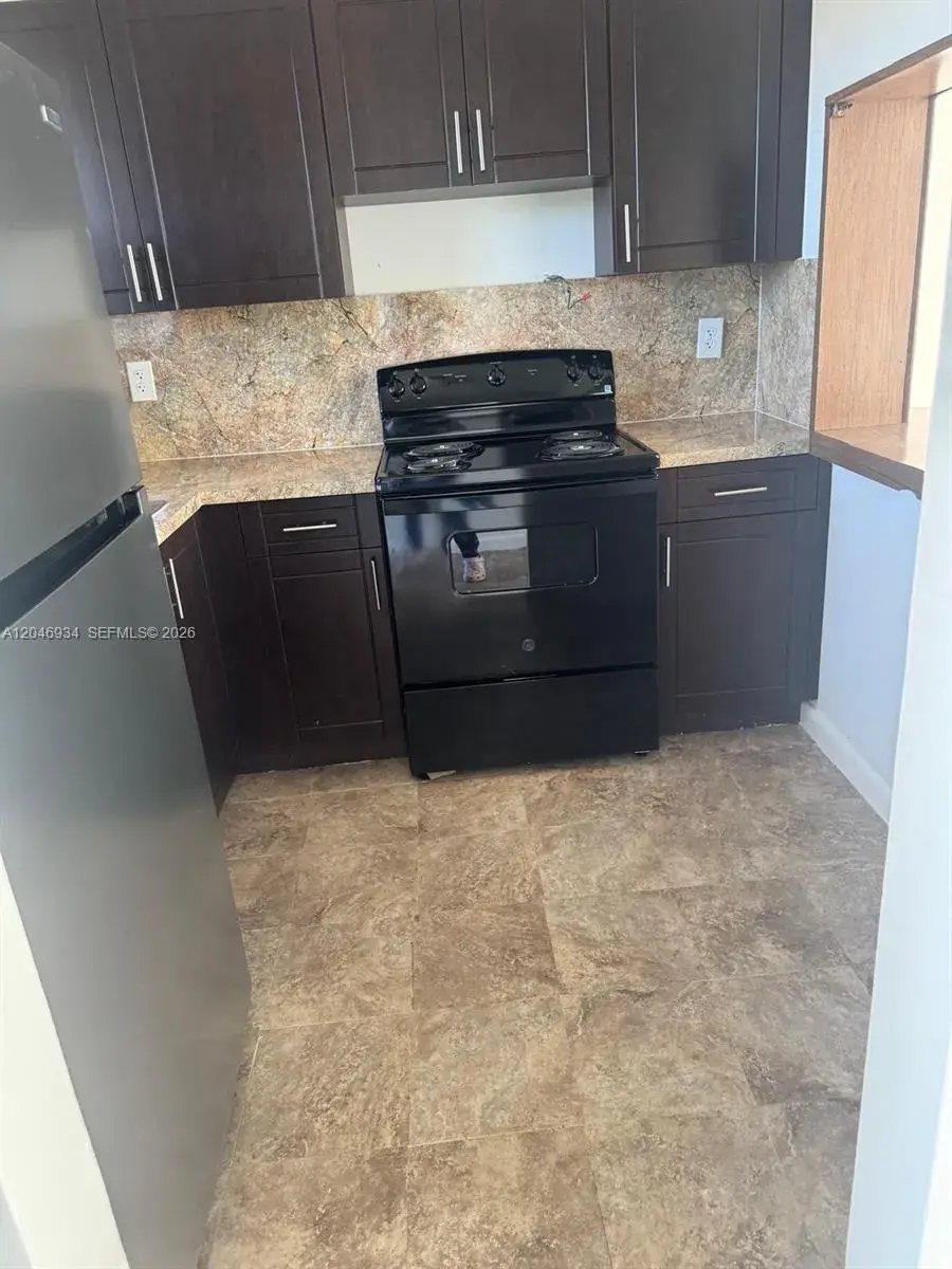 13725 NE 6th Ave # 402, North Miami FL 33161