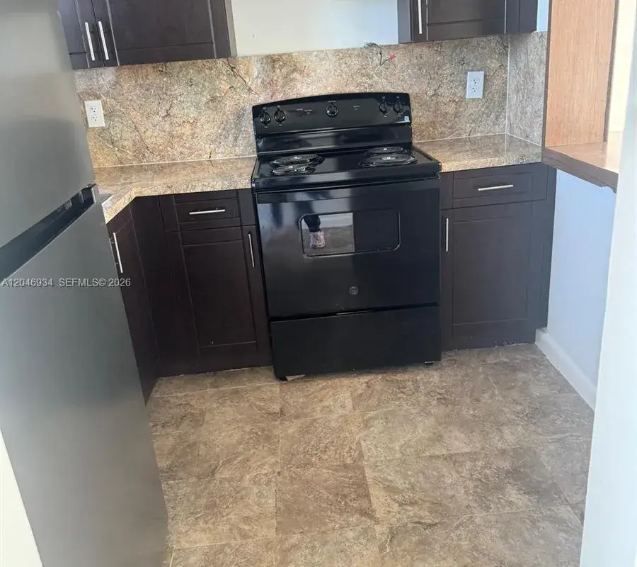 13725 NE 6th Ave # 402, North Miami FL 33161