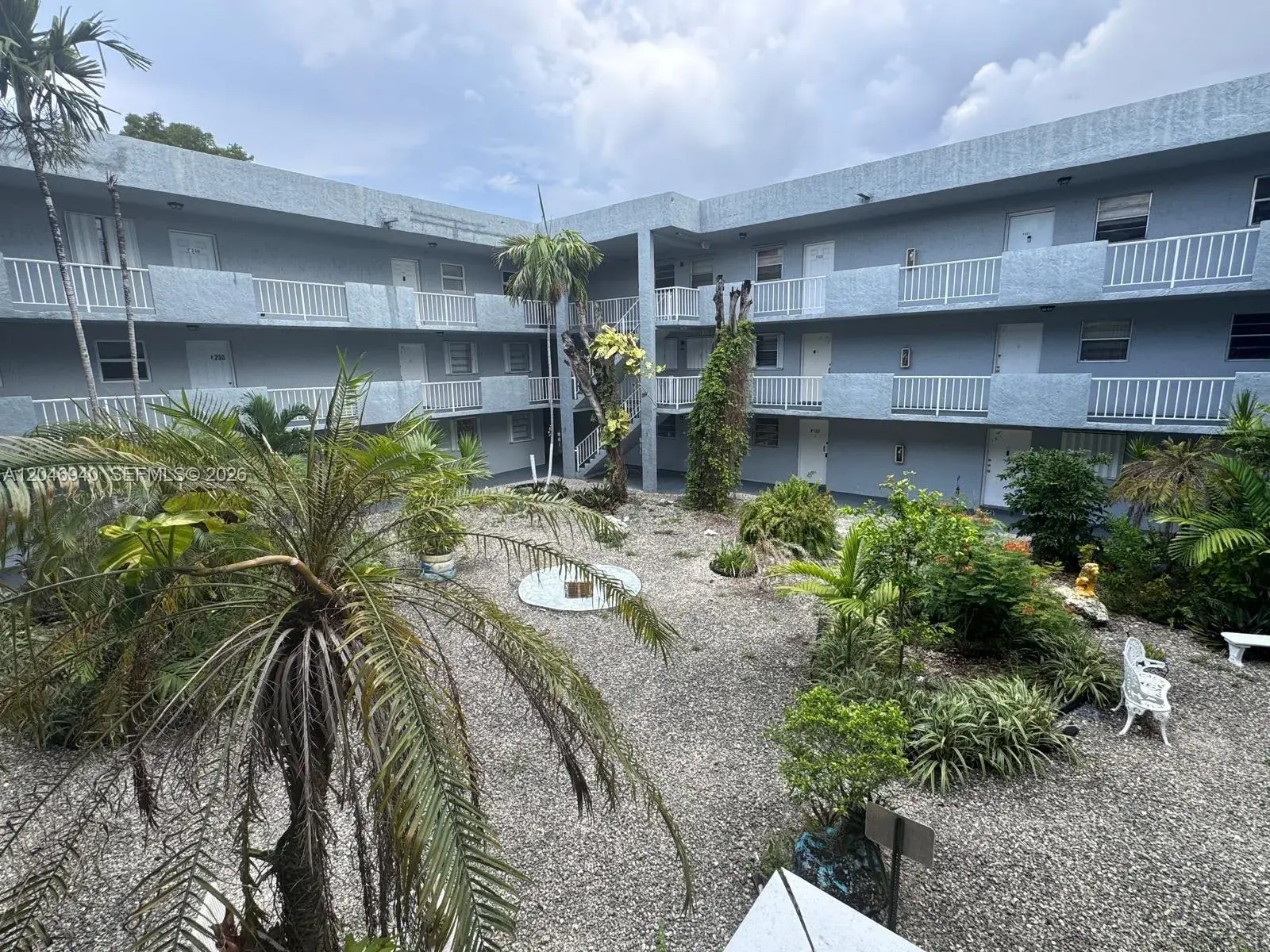 1725 W 60th St # F222, Hialeah FL 33012