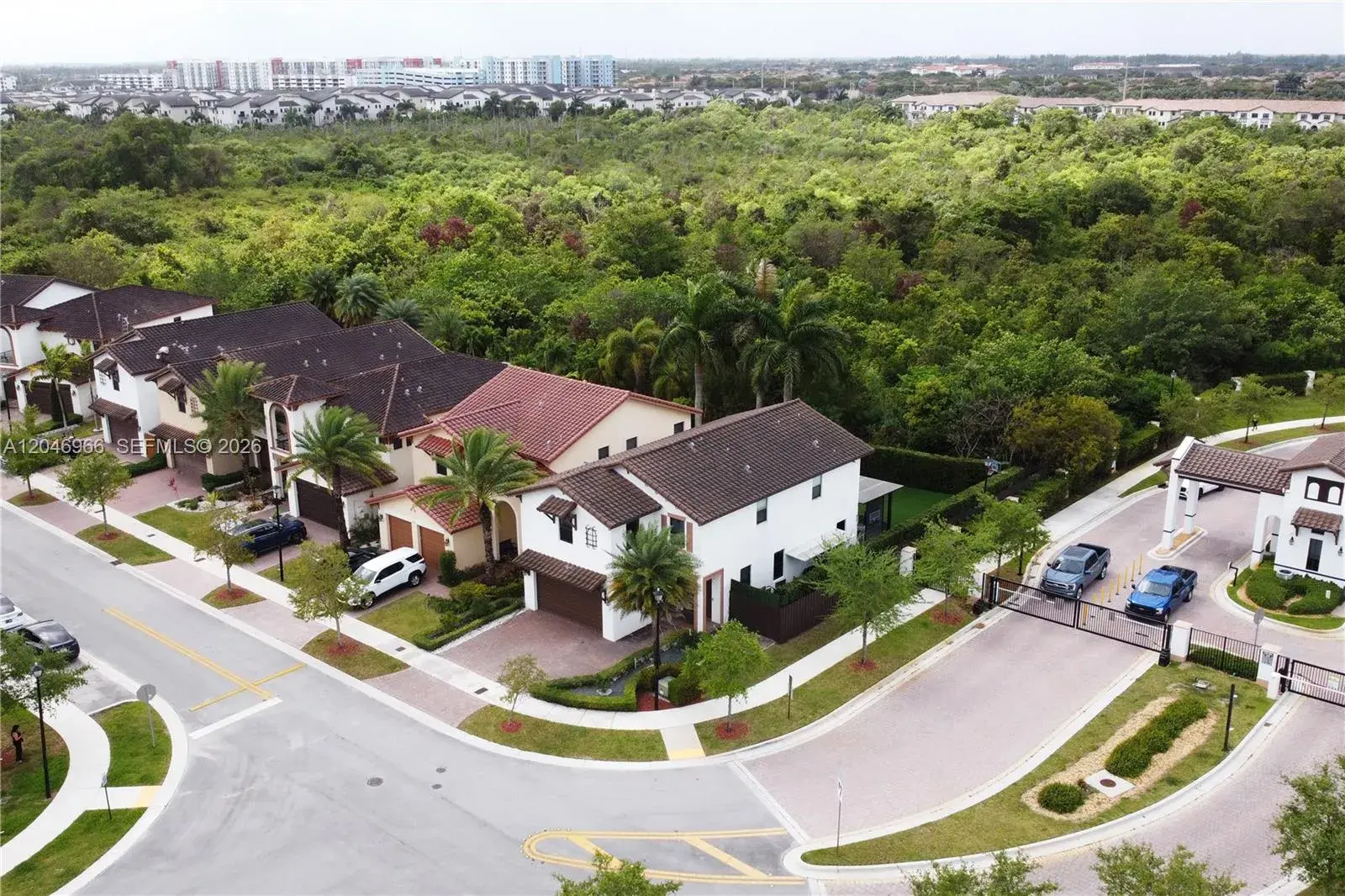 8774 NW 103rd Ave, Doral FL 33178