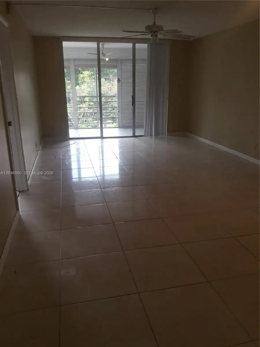 3099 NW 48th Ave # 362, Lauderdale Lakes FL 33313 photo 2