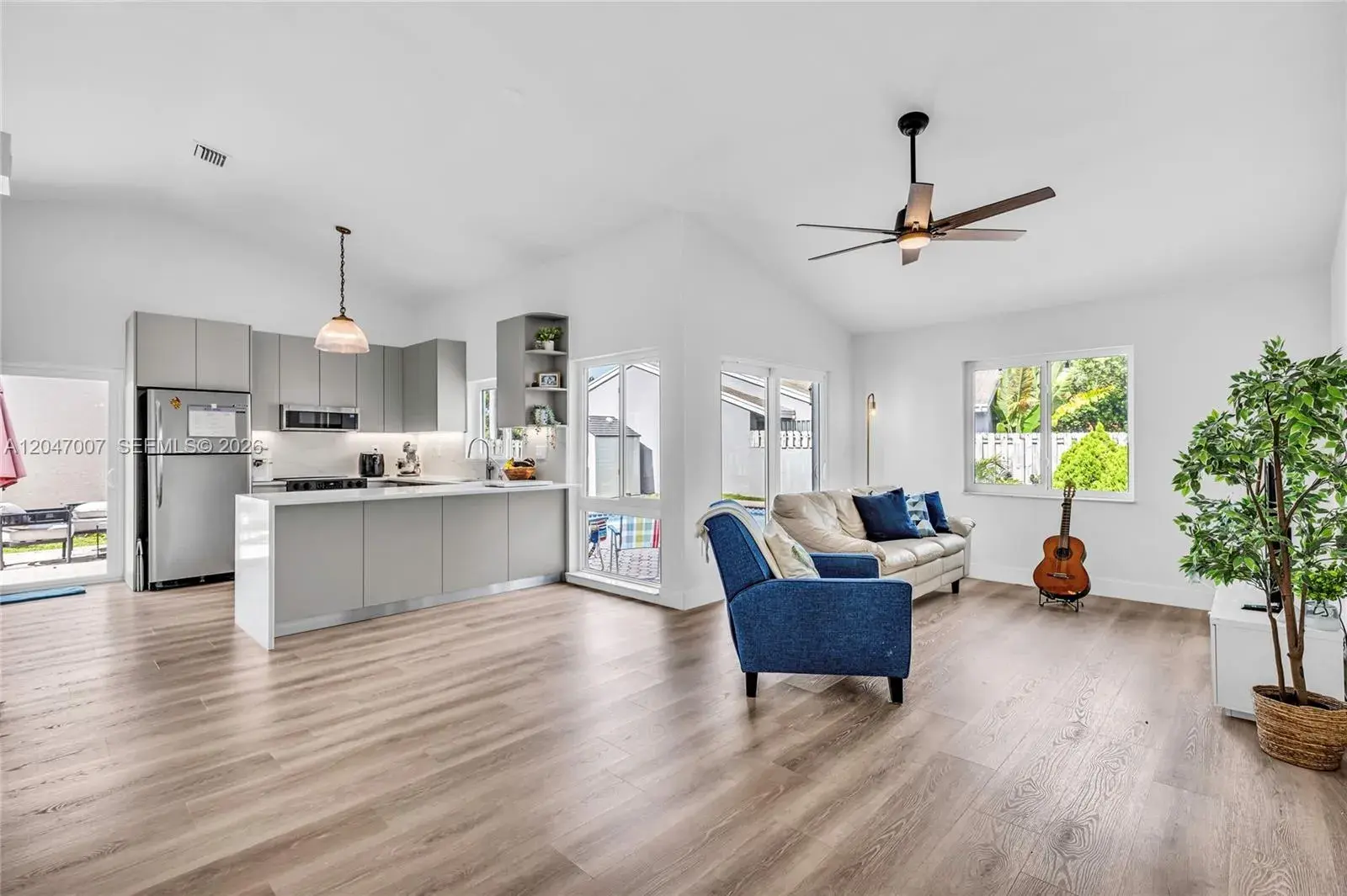 681 Pine Ridge Ter, Davie FL 33325