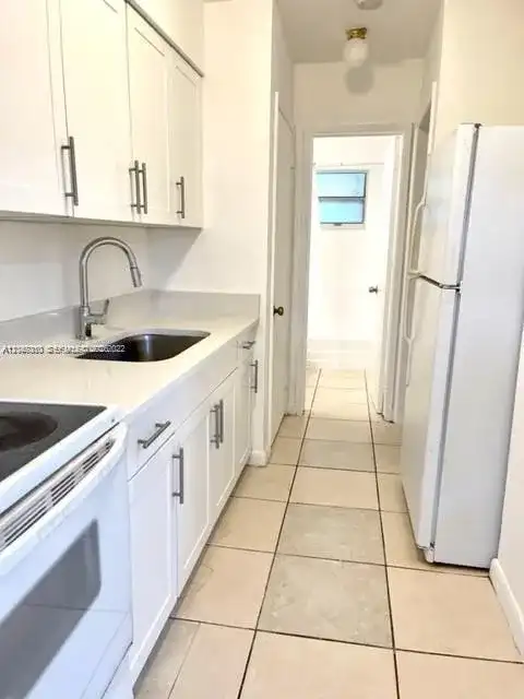 1204 NE 5th Ave # 3, Fort Lauderdale FL 33304