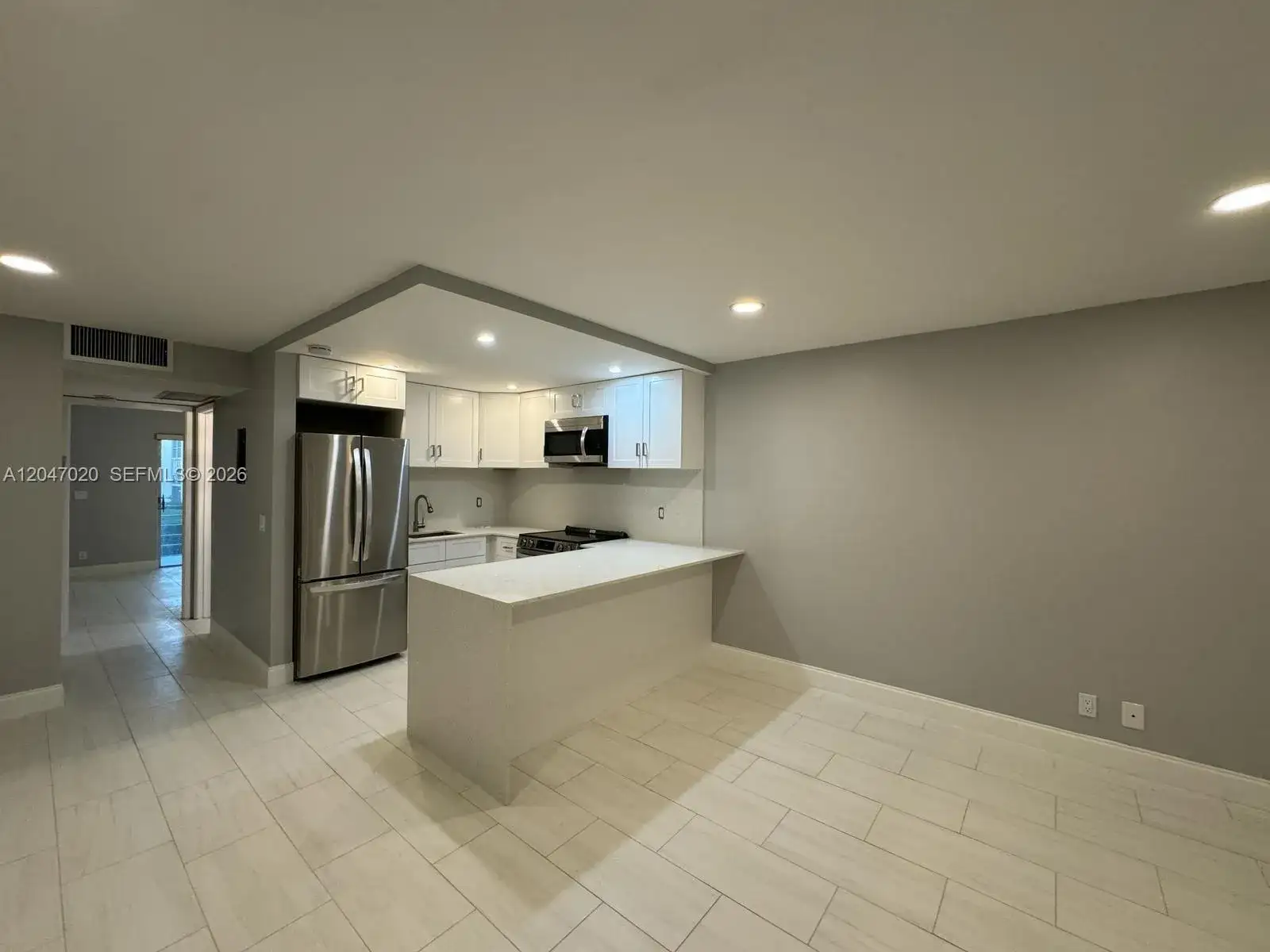 500 W Village Green Cir W # 215, Palm Springs FL 33461 photo 2