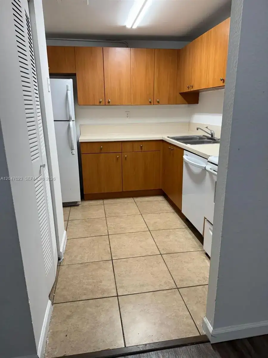 411 Executive Center Dr # 203, West Palm Beach FL 33401 photo 3
