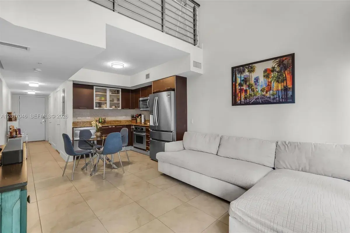 41 SE 5th St # 908, Miami FL 33131