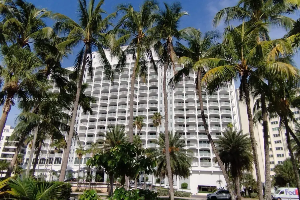 5401 Collins Ave # 1110, Miami Beach FL 33140