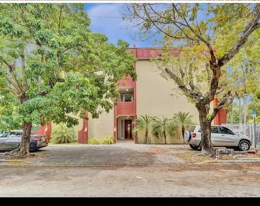 4265 NW South Tamiami Canal Dr # 208, Miami FL 33126