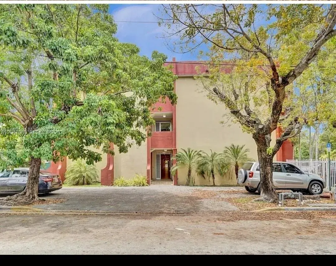 4265 NW South Tamiami Canal Dr # 208, Miami FL 33126