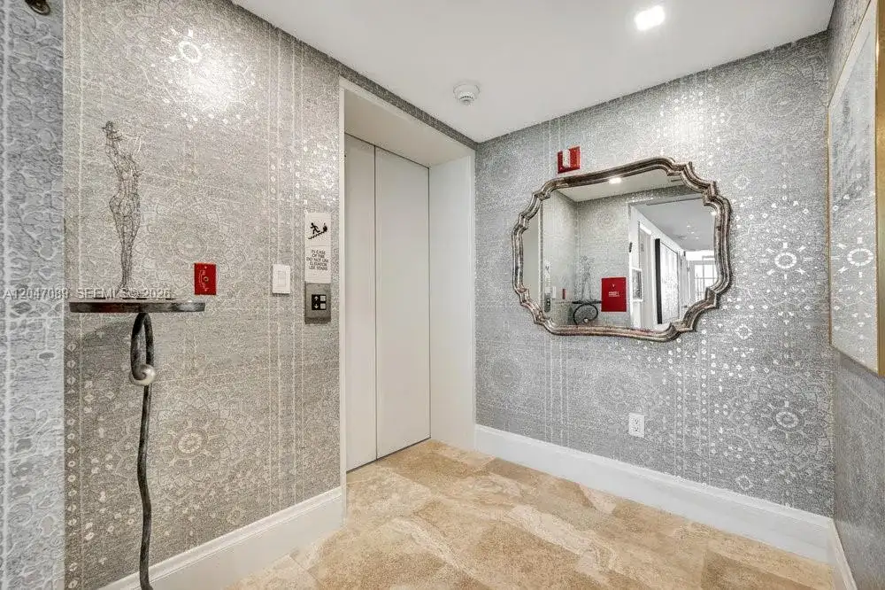 1455 Ocean Dr # 904, Miami Beach FL 33139 photo 2