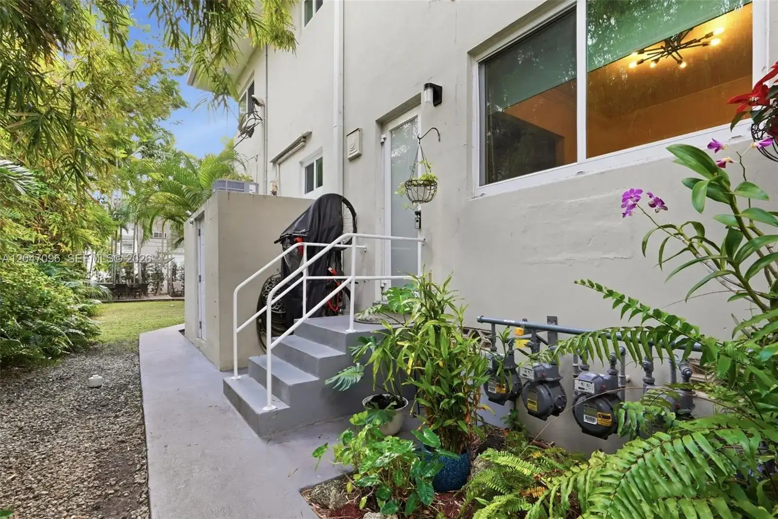 9881 W Bay Harbor Dr # 2, Bay Harbor Islands FL 33154 photo 4