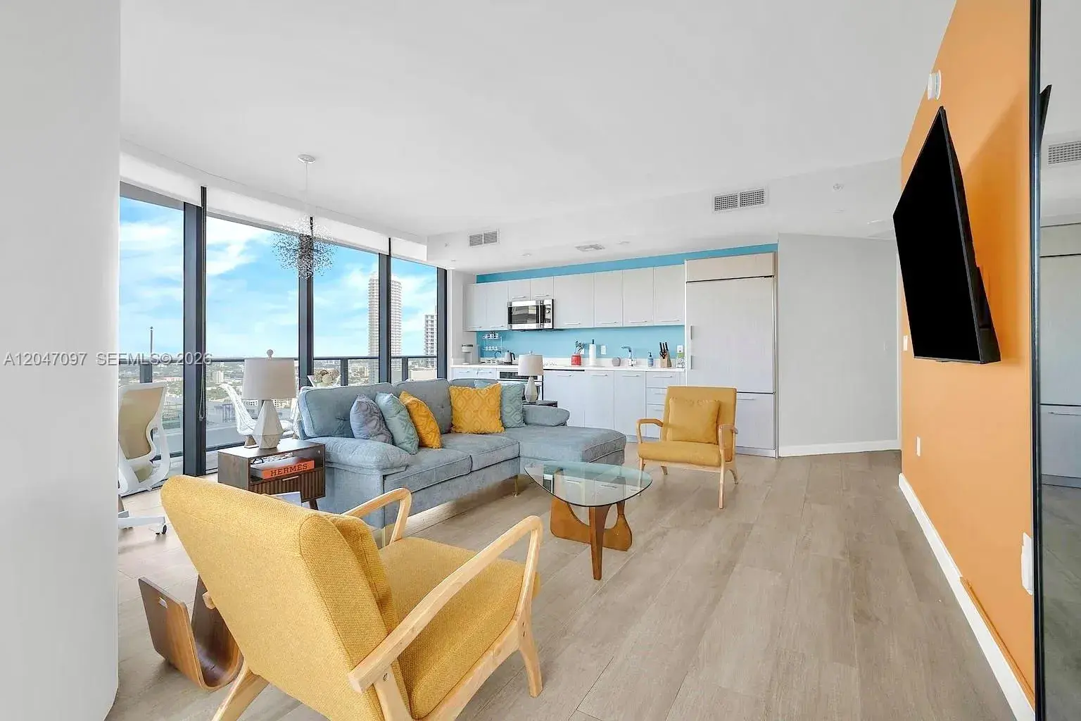 55 SW 9th St # 3306, Miami FL 33130