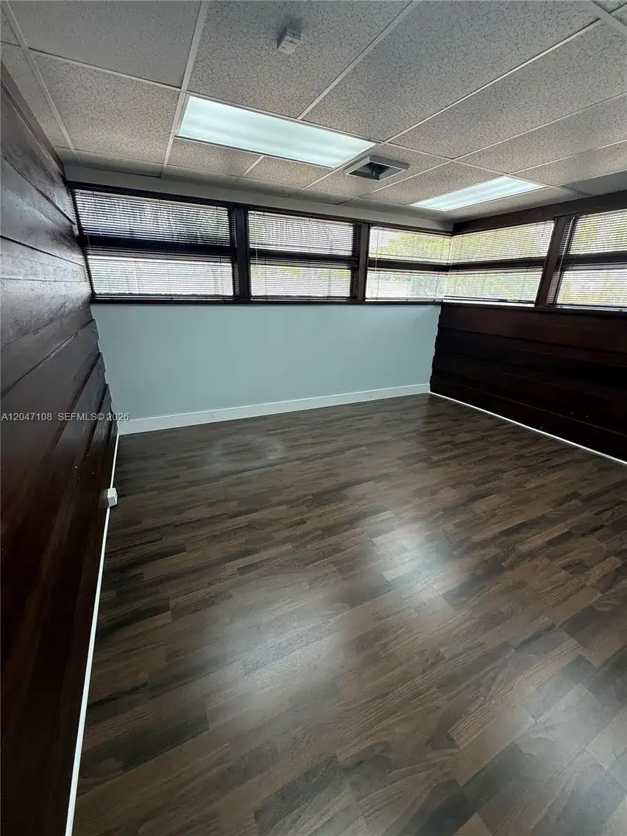 1125 NE 125th St # 205, North Miami FL 33161 photo 2
