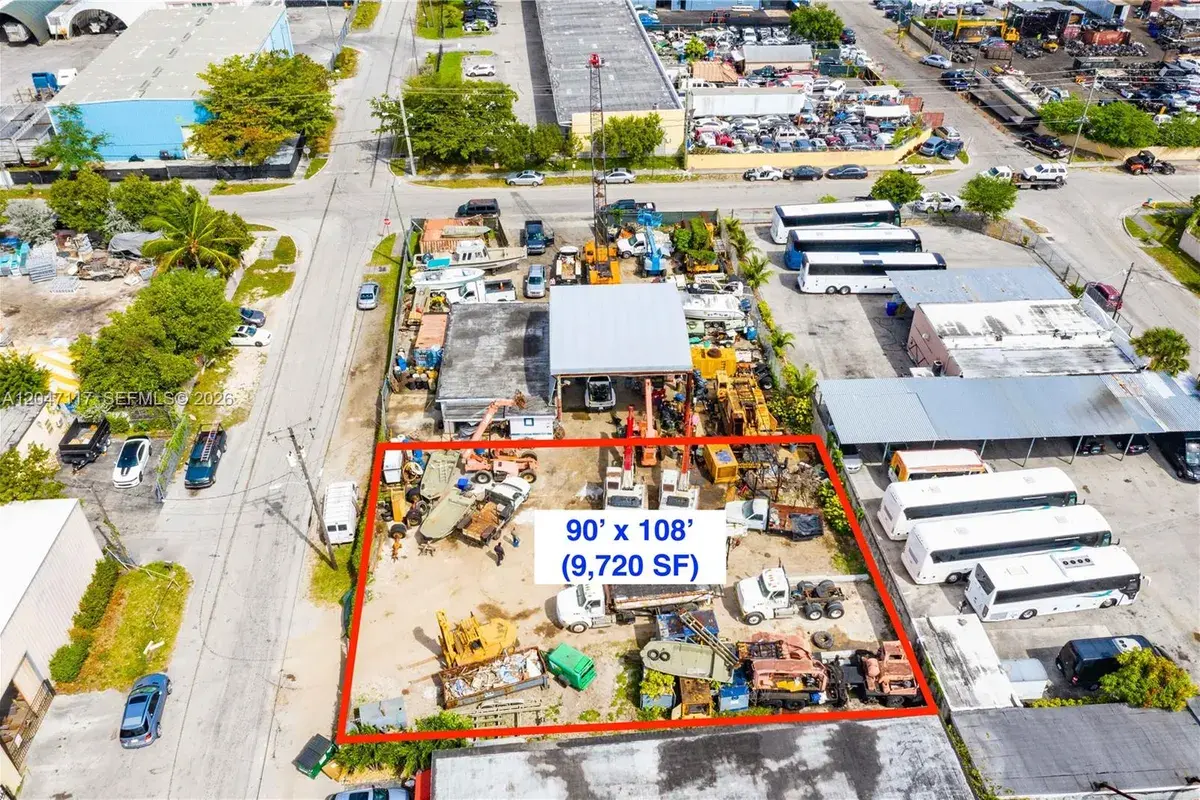 2301 SW 57th Ave, West Park FL 33023