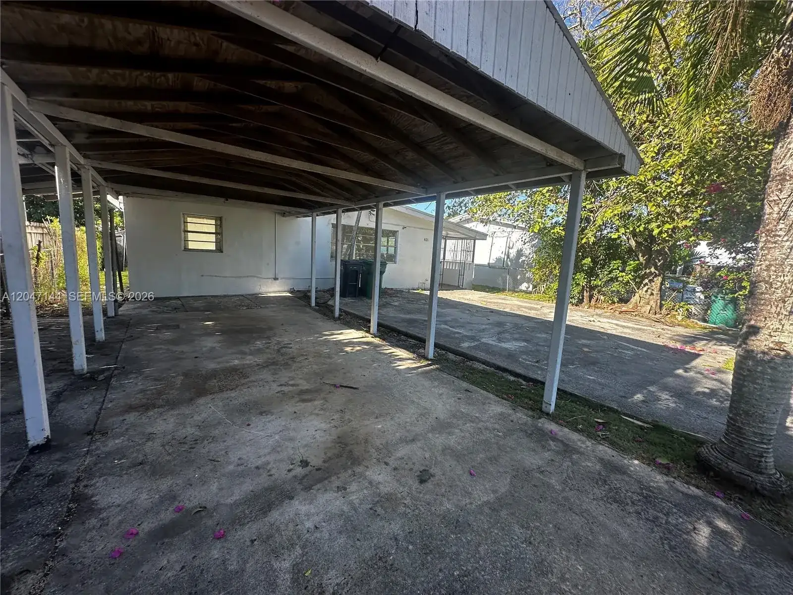 821 SW 2nd St, Florida City FL 33034 photo 4