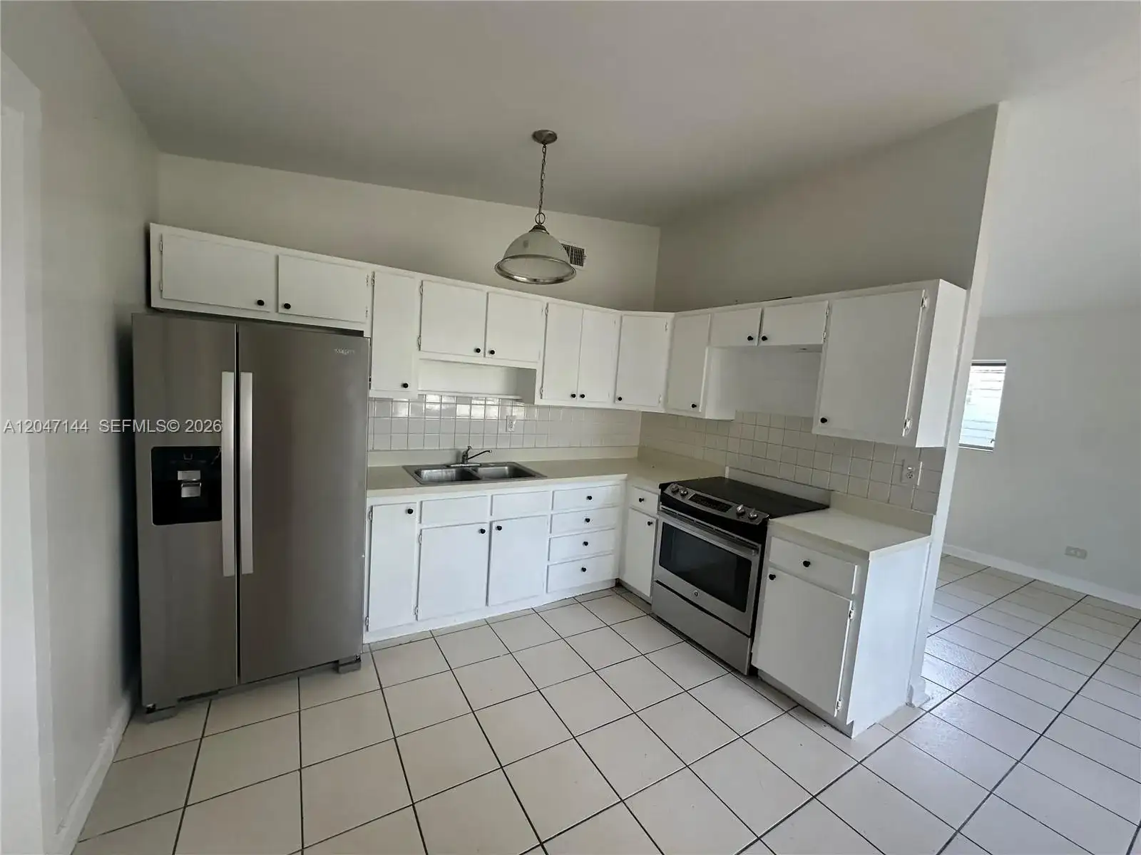 821 SW 2nd St, Florida City FL 33034 photo 5